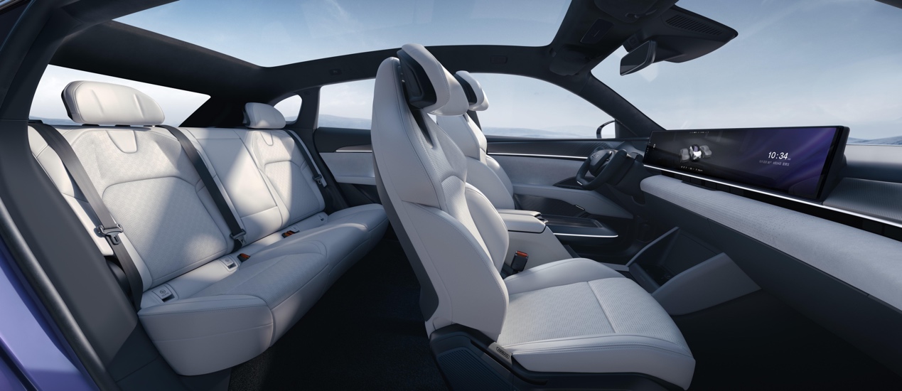 汽车座位上

中度可信度描述已自动生成